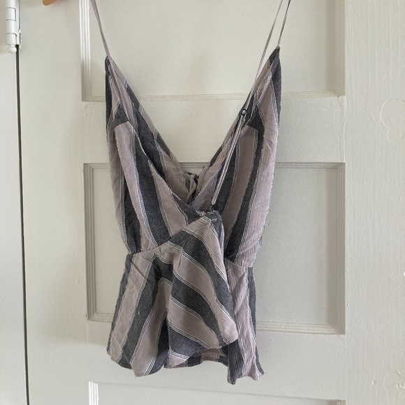 Volcom Open Back Tank - Picture 3 of 3